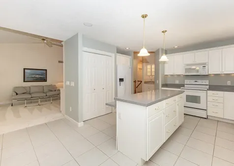 3646 71ST Street Court Moline IL 61265