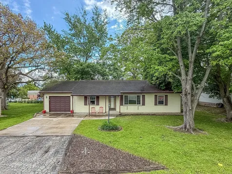 306 Willow Lane Mahomet IL 61853