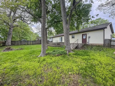 306 Willow Lane Mahomet IL 61853