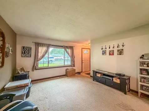 306 Willow Lane Mahomet IL 61853