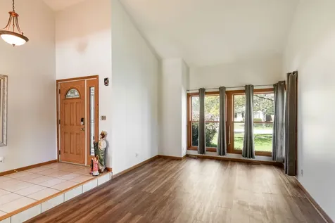 1003 Wesley Drive Crystal Lake IL 60014