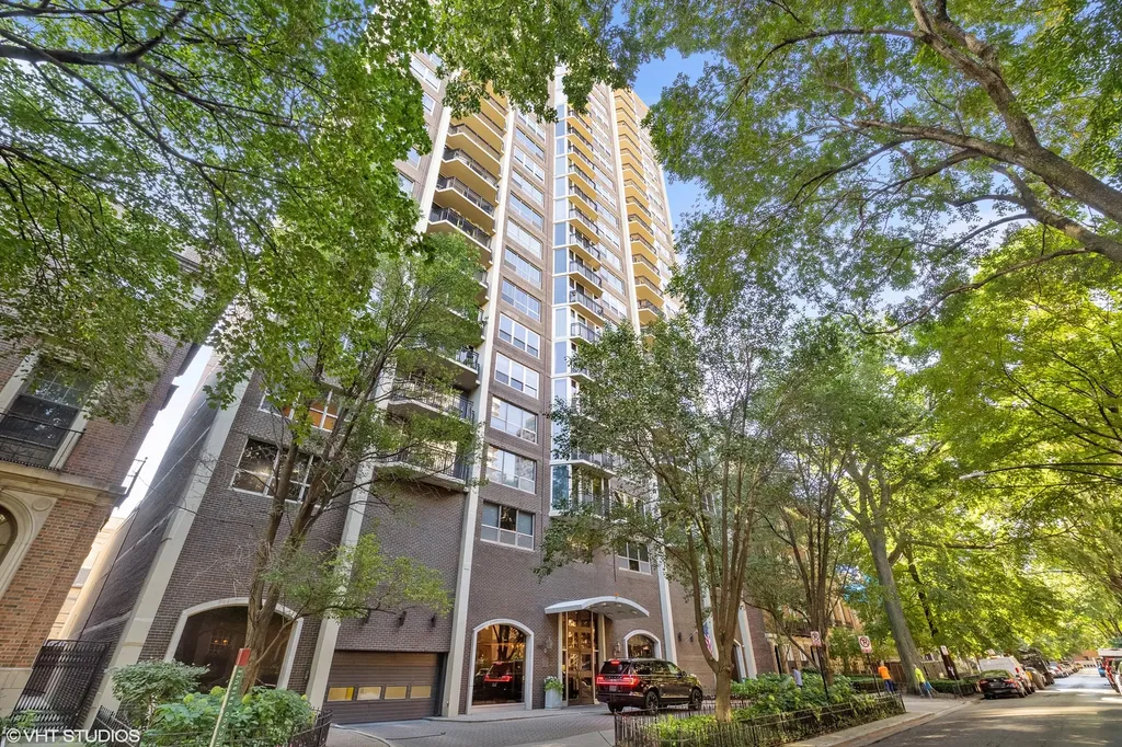 1515 North Astor Street Chicago IL 60610