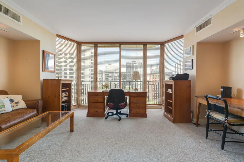 1515 North Astor Street Chicago IL 60610