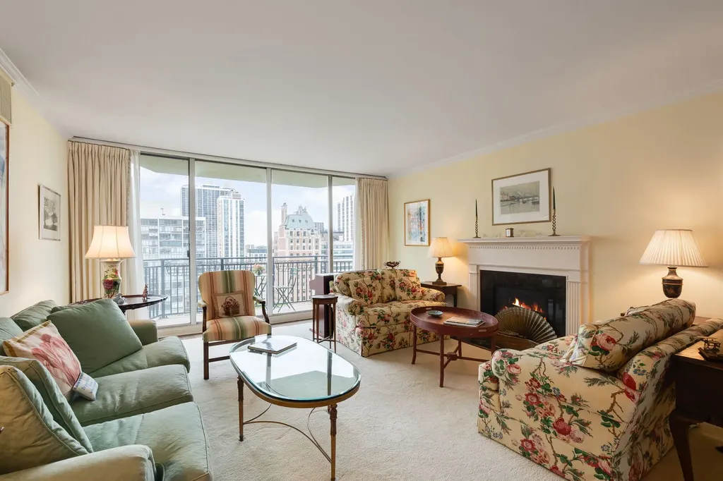 1515 North Astor Street Chicago IL 60610