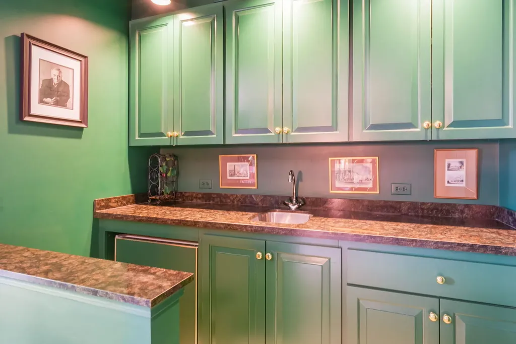 1515 North Astor Street Chicago IL 60610