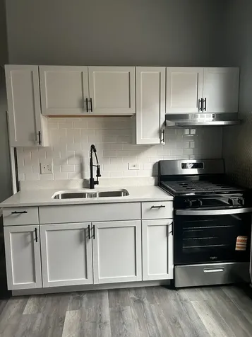 8838 South Marquette Avenue Chicago IL 60617