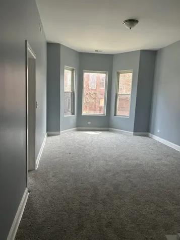 8838 South Marquette Avenue Chicago IL 60617