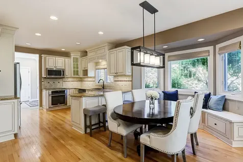 28 Lake Ridge Club Drive Burr Ridge IL 60527