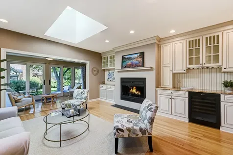 28 Lake Ridge Club Drive Burr Ridge IL 60527
