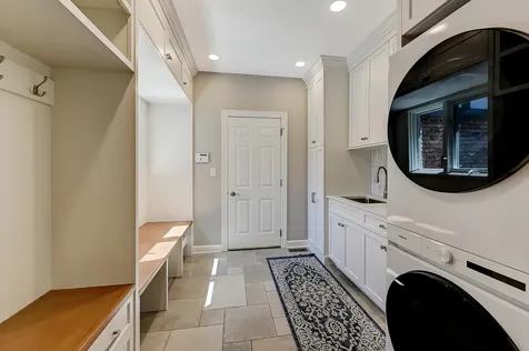 28 Lake Ridge Club Drive Burr Ridge IL 60527