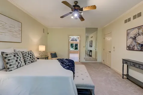 28 Lake Ridge Club Drive Burr Ridge IL 60527