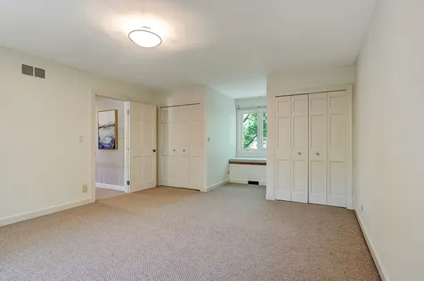 28 Lake Ridge Club Drive Burr Ridge IL 60527