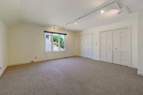 28 Lake Ridge Club Drive Burr Ridge IL 60527