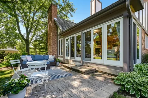 28 Lake Ridge Club Drive Burr Ridge IL 60527
