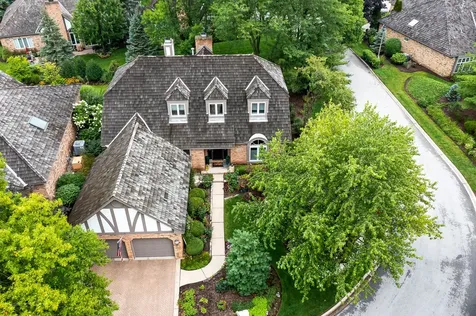 28 Lake Ridge Club Drive Burr Ridge IL 60527