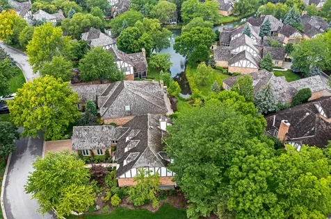 28 Lake Ridge Club Drive Burr Ridge IL 60527