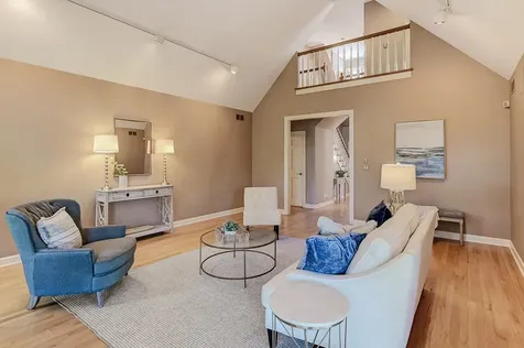 28 Lake Ridge Club Drive Burr Ridge IL 60527