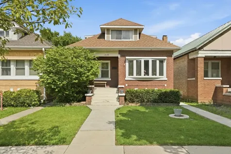 1229 Maple Avenue Berwyn IL 60402