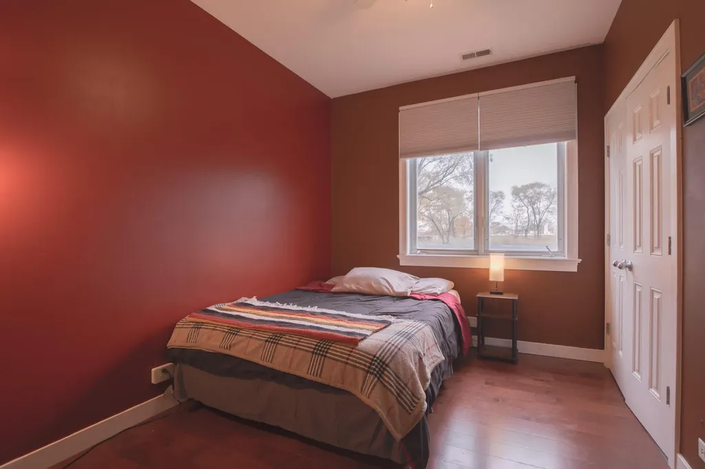 3938 South Wells Street Chicago IL 60609