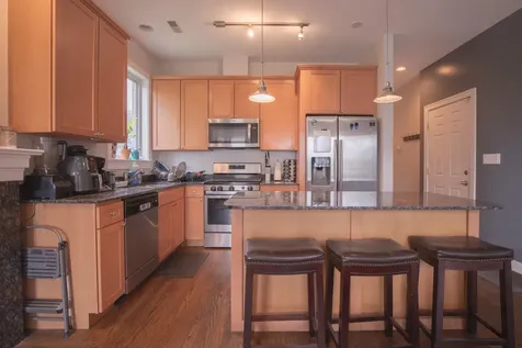 3938 South Wells Street Chicago IL 60609