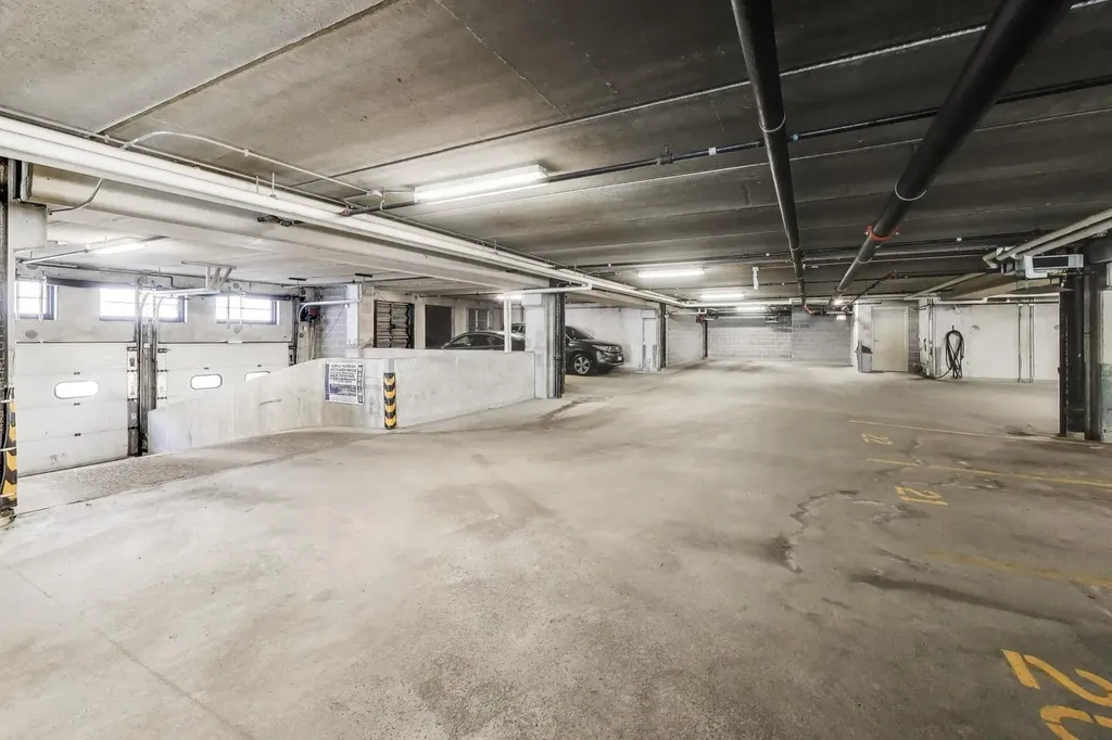833 West 15th Place Chicago IL 60608