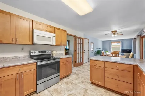 5284 Lawrence Drive Kirkland IL 60146