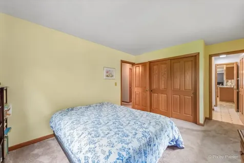 5284 Lawrence Drive Kirkland IL 60146