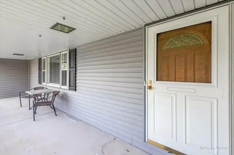 5284 Lawrence Drive Kirkland IL 60146