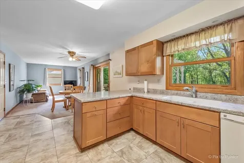 5284 Lawrence Drive Kirkland IL 60146