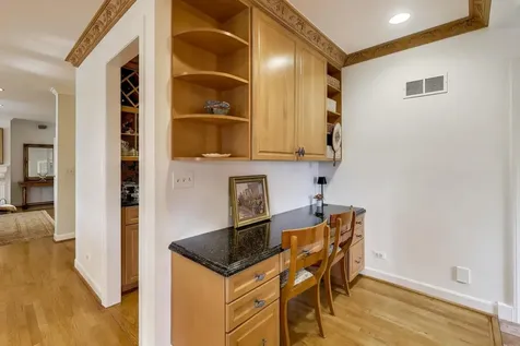 1135 Buttonwood Lane Northbrook IL 60062