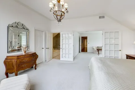 1135 Buttonwood Lane Northbrook IL 60062