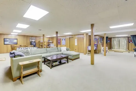 1135 Buttonwood Lane Northbrook IL 60062