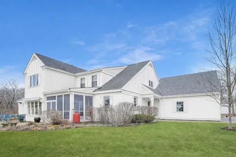 1135 Buttonwood Lane Northbrook IL 60062