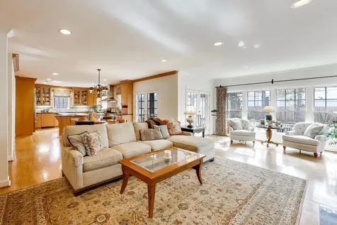 1135 Buttonwood Lane Northbrook IL 60062