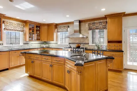 1135 Buttonwood Lane Northbrook IL 60062
