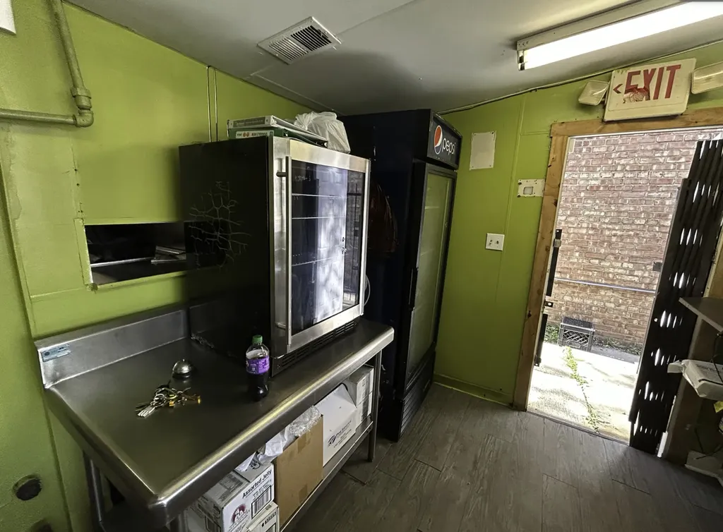 11028 South Halsted Street Chicago IL 60628