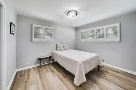 321 North Fairview Avenue Mount Prospect IL 60056