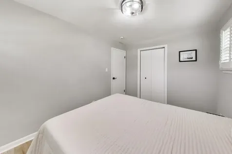 321 North Fairview Avenue Mount Prospect IL 60056
