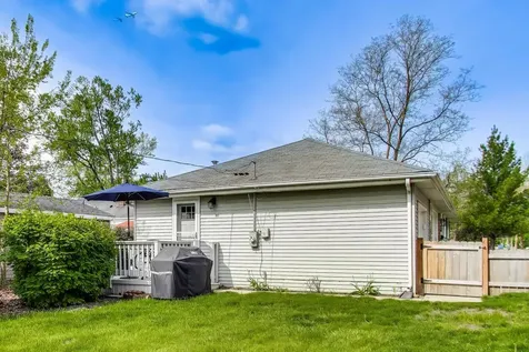 321 North Fairview Avenue Mount Prospect IL 60056