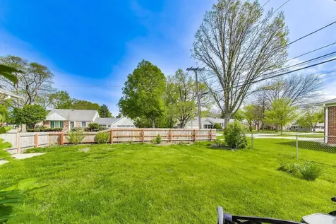 321 North Fairview Avenue Mount Prospect IL 60056