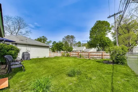 321 North Fairview Avenue Mount Prospect IL 60056