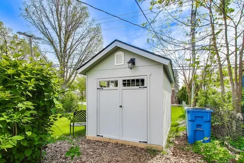 321 North Fairview Avenue Mount Prospect IL 60056