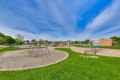 321 North Fairview Avenue Mount Prospect IL 60056