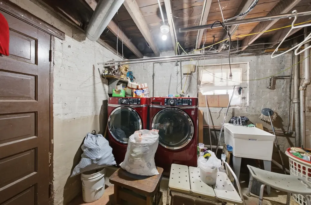 6325 South Francisco Avenue Chicago IL 60629