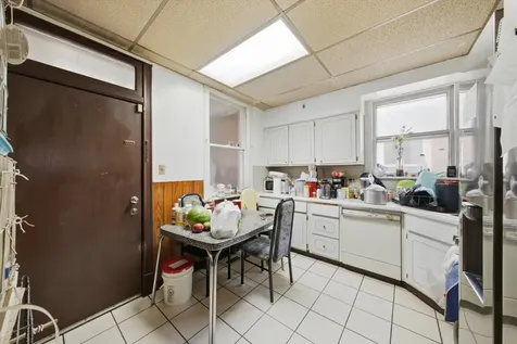 6325 South Francisco Avenue Chicago IL 60629