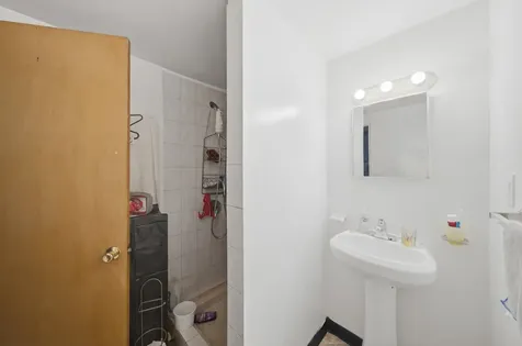6325 South Francisco Avenue Chicago IL 60629
