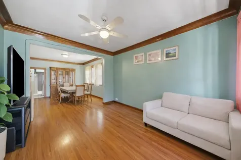 6325 South Francisco Avenue Chicago IL 60629