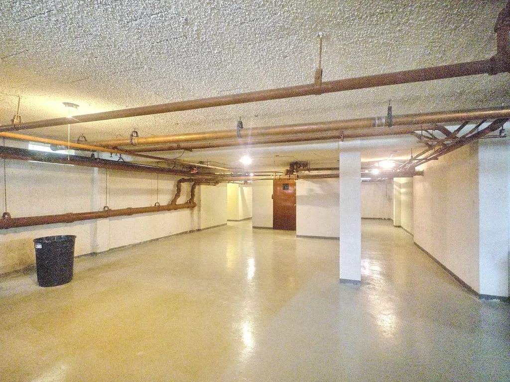 2610 West Balmoral Avenue Chicago IL 60625