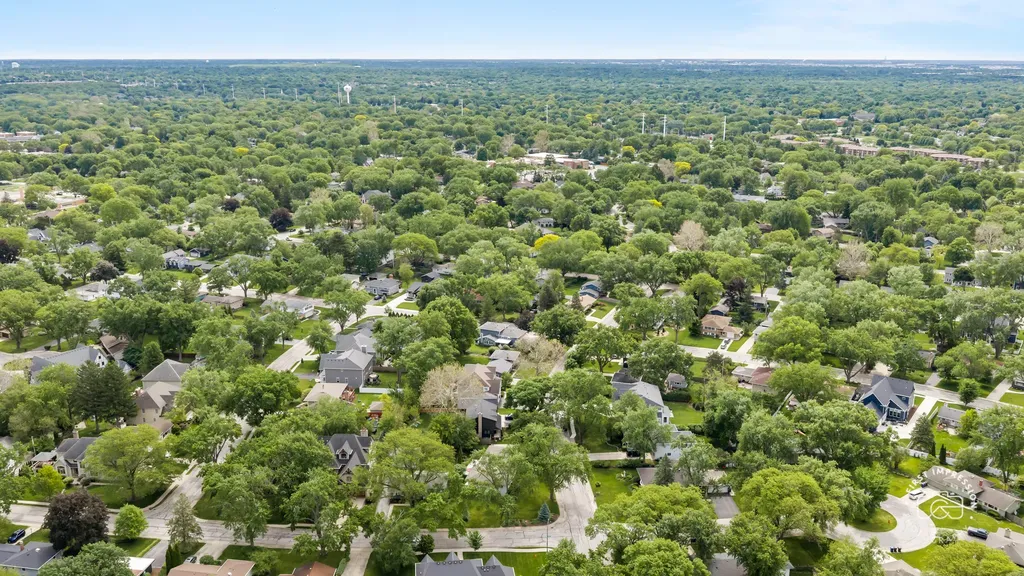 325 Hemlock Lane Naperville IL 60540