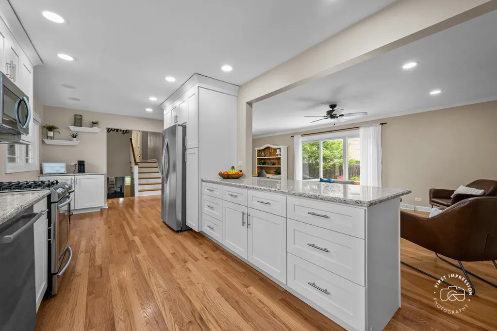 325 Hemlock Lane Naperville IL 60540